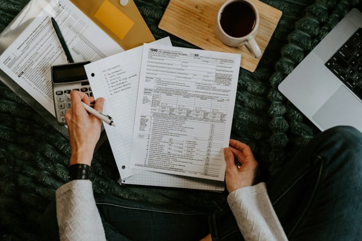 اثبات تمکن مالی و شرط اجرای عدالت
